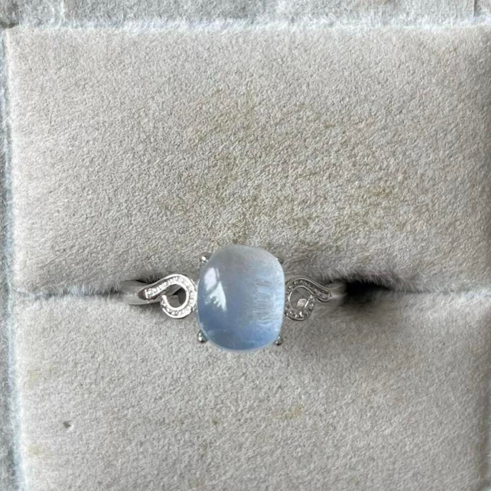 Natural blue rabbit hair quartz